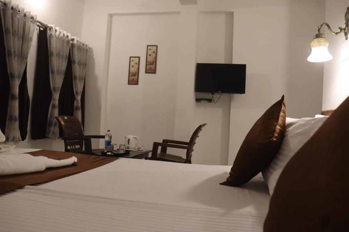 Hotel Shiv Palace Udaipur Dış mekan fotoğraf