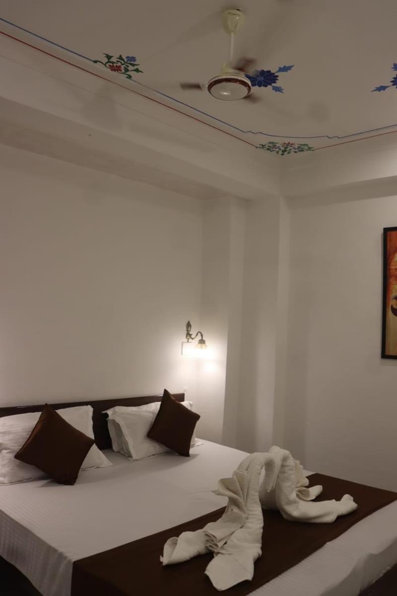Hotel Shiv Palace Udaipur Dış mekan fotoğraf