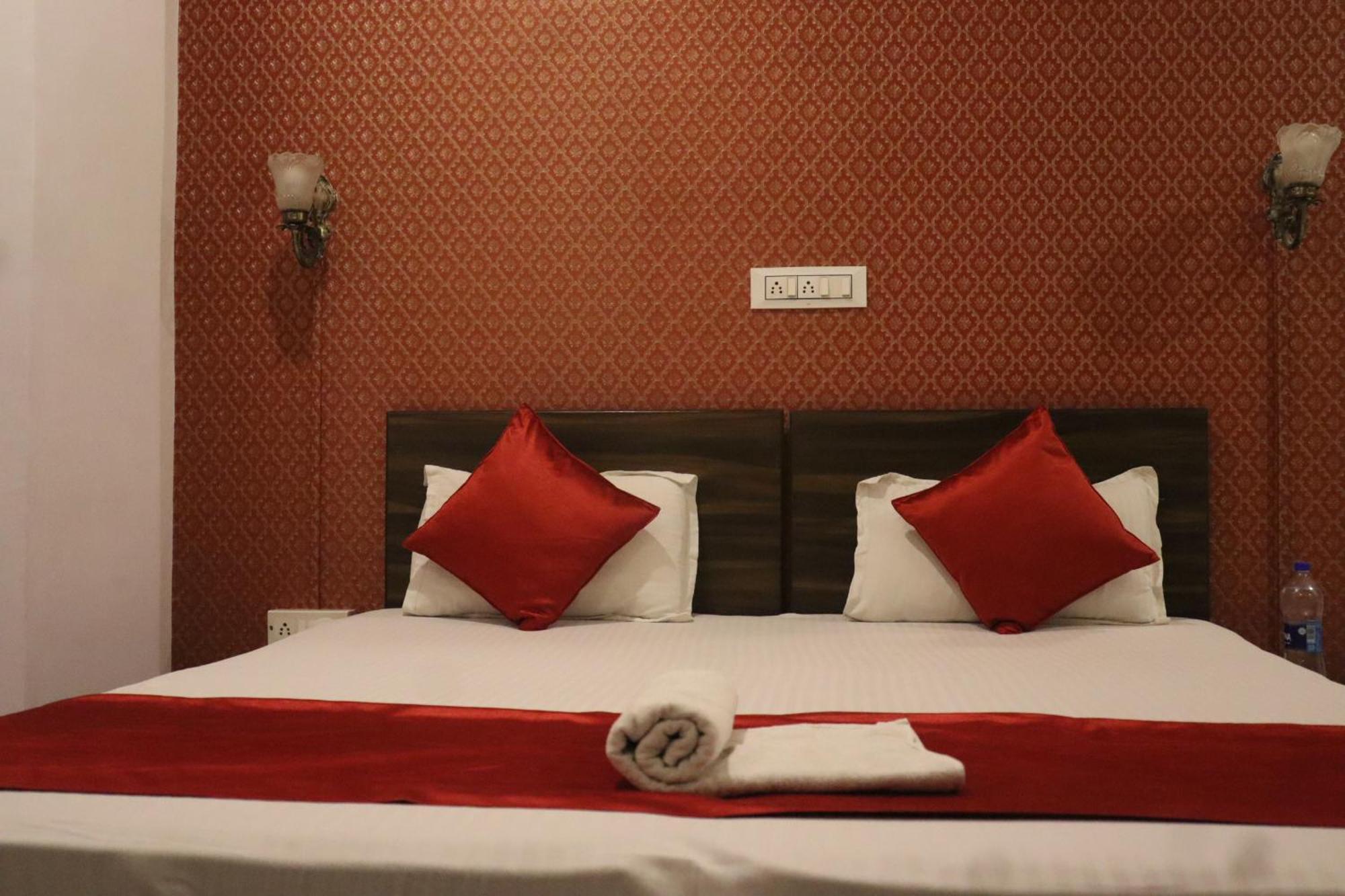 Hotel Shiv Palace Udaipur Oda fotoğraf